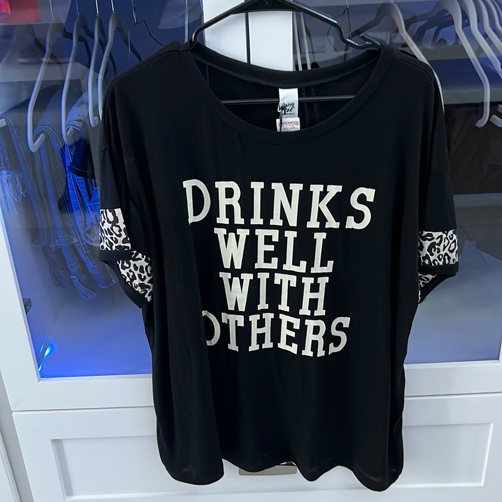 Women’s shirt XL.